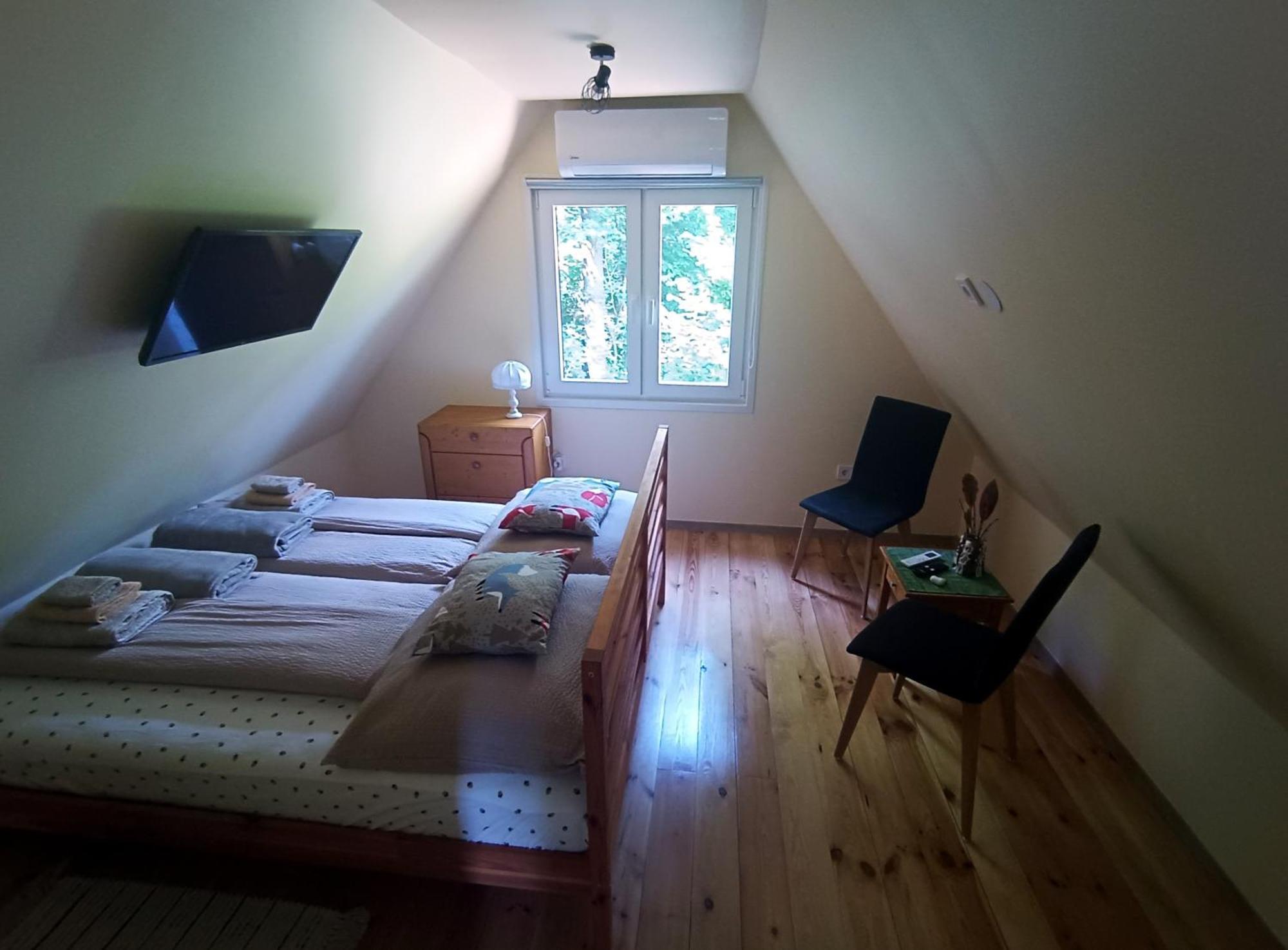 Mokuska Erdoszeli Fahaziko Apartament Parád